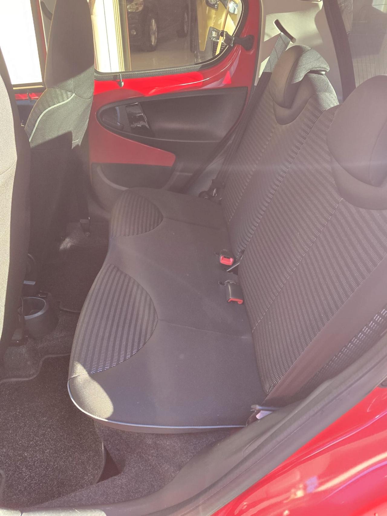 Peugeot 107 1.0 68 cv 5p. Active ETG5