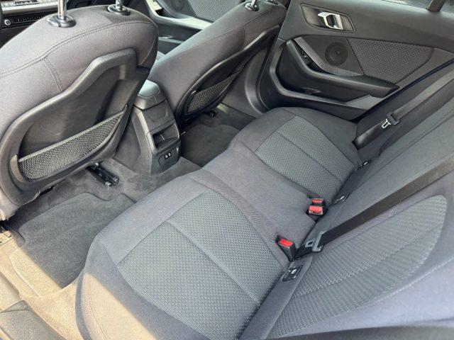 BMW 116 d 5p. Luxury