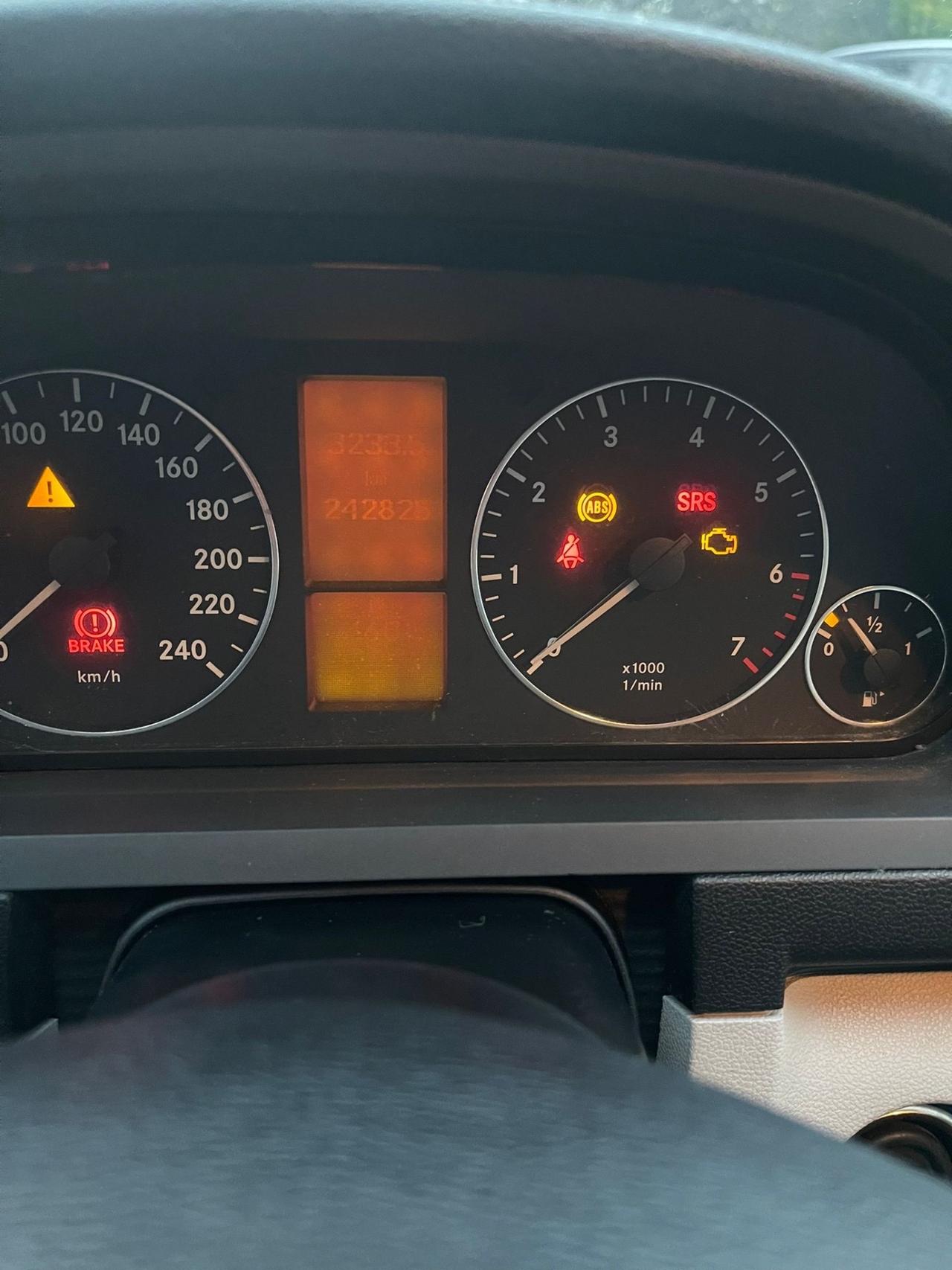 Mercedes A 150 -NEOPATENTATI