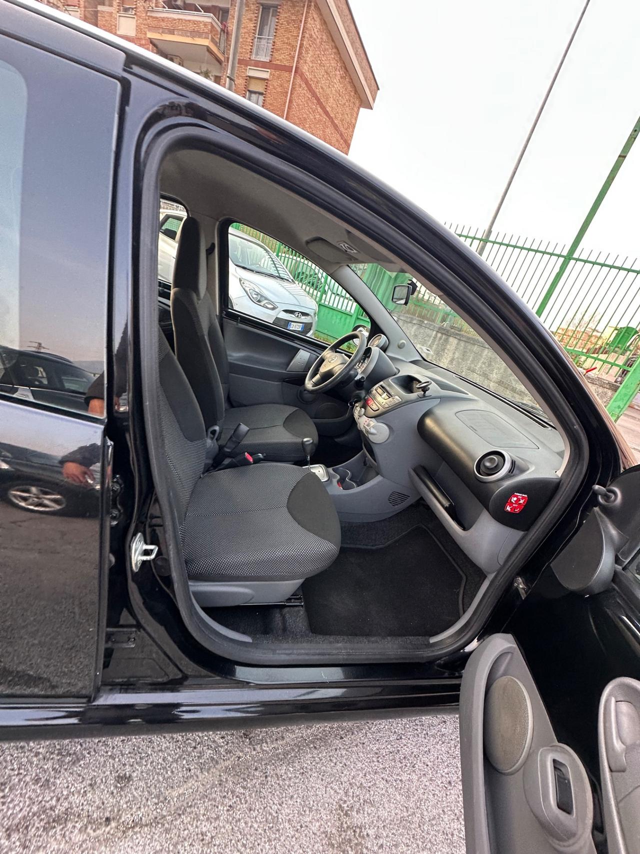 Toyota Aygo 1.0 12V VVT-i 5 porte Lounge MMT