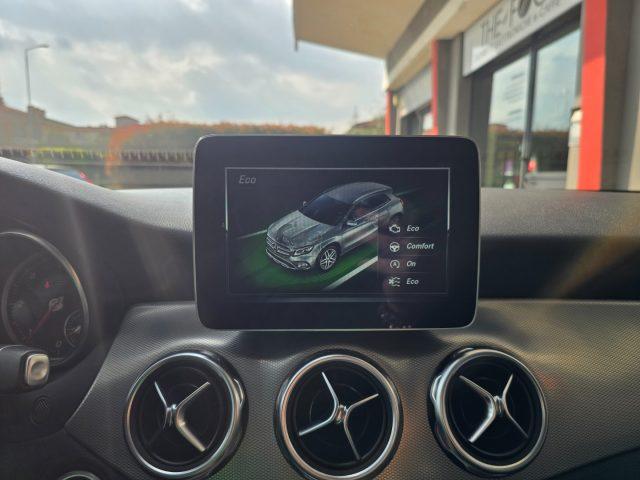 MERCEDES-BENZ GLA 200 d Automatic Navigatore RetroCamera Xenon + LED