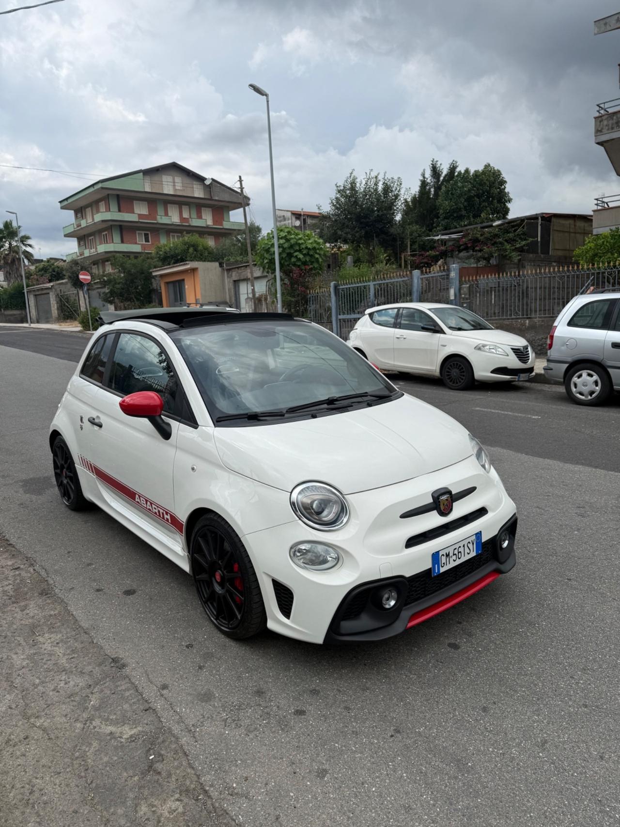 Abarth 595 C 1.4 Turbo T-Jet 180 CV Competizione