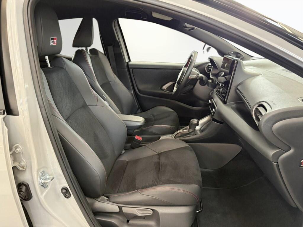 Toyota Yaris 1.5 Hybrid 130 GR Sport E-CVT