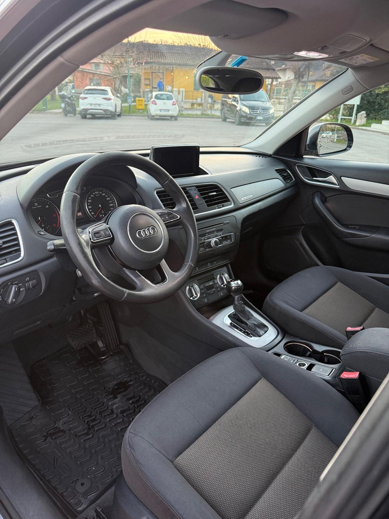 Audi Q3 2.0 TDI quattro S tronic Line Edition