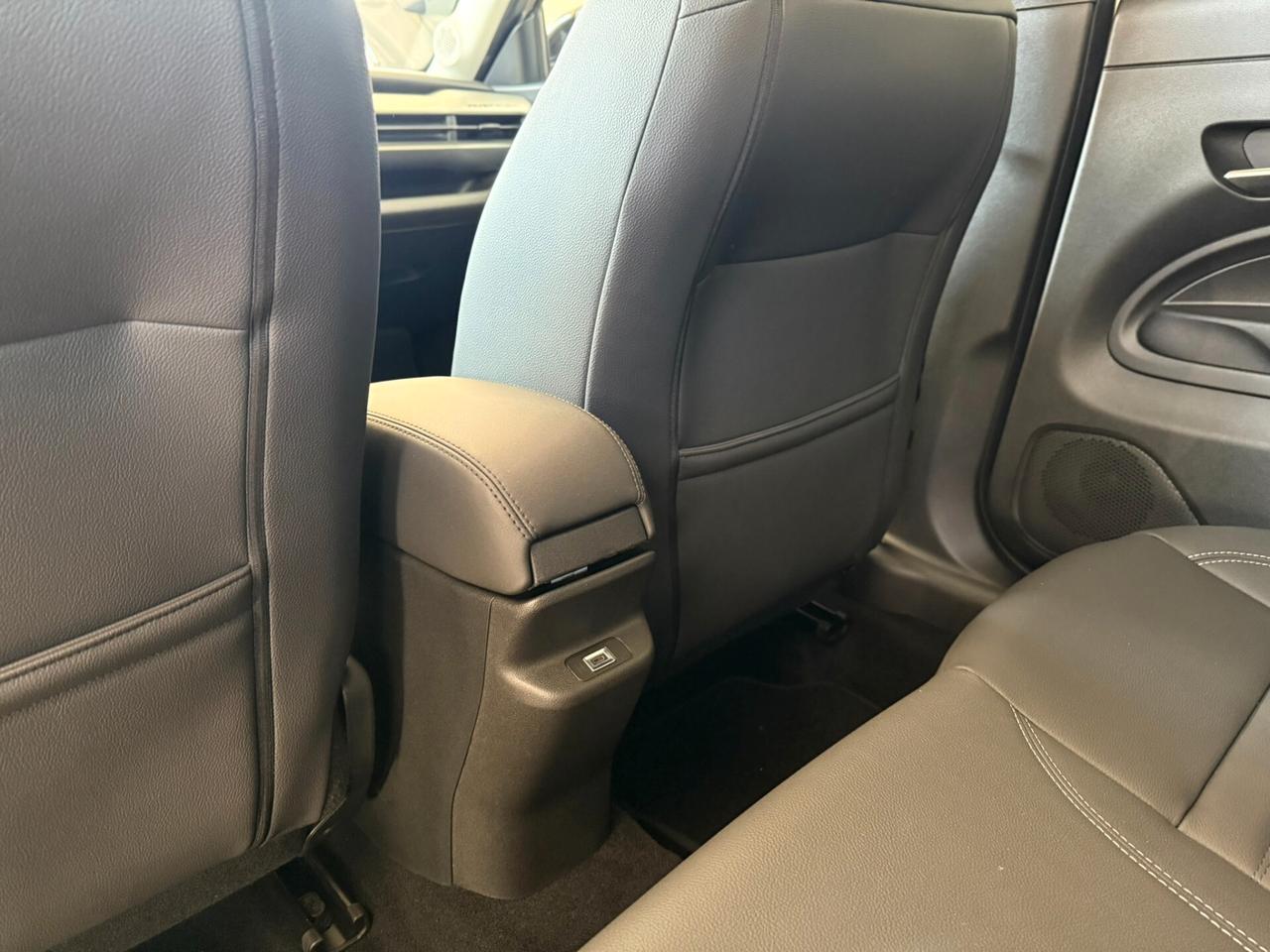 Jeep Avenger 1.2 Turbo 100 CV MHEV Summit