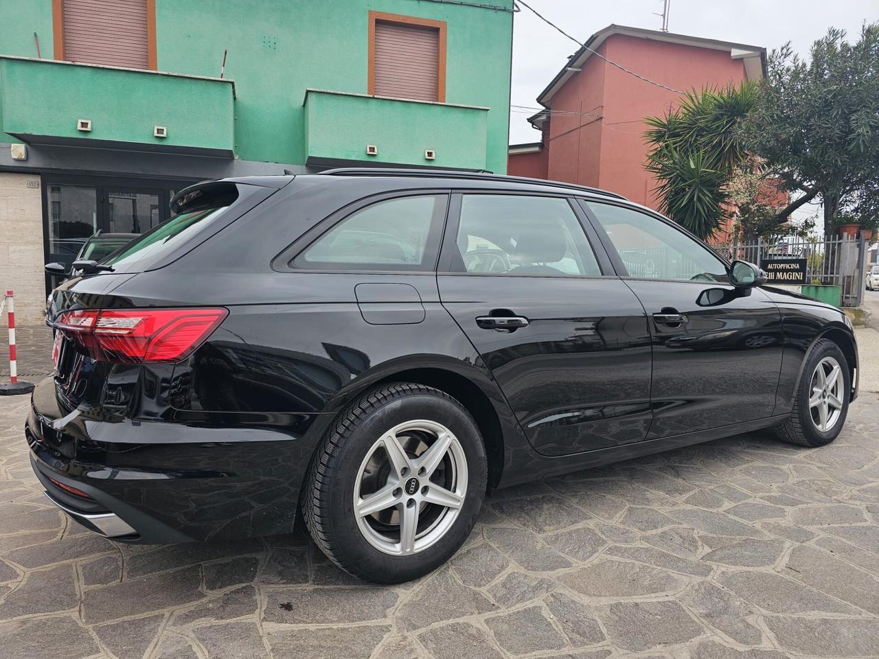 Audi A4 Avant 35 TDI/163 CV S tronic