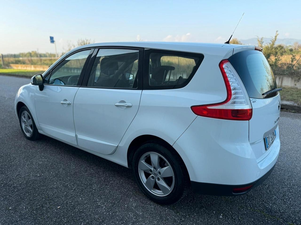 Renault Scénic 1.9 dCi 130CV 7 POSTI EURO 5A