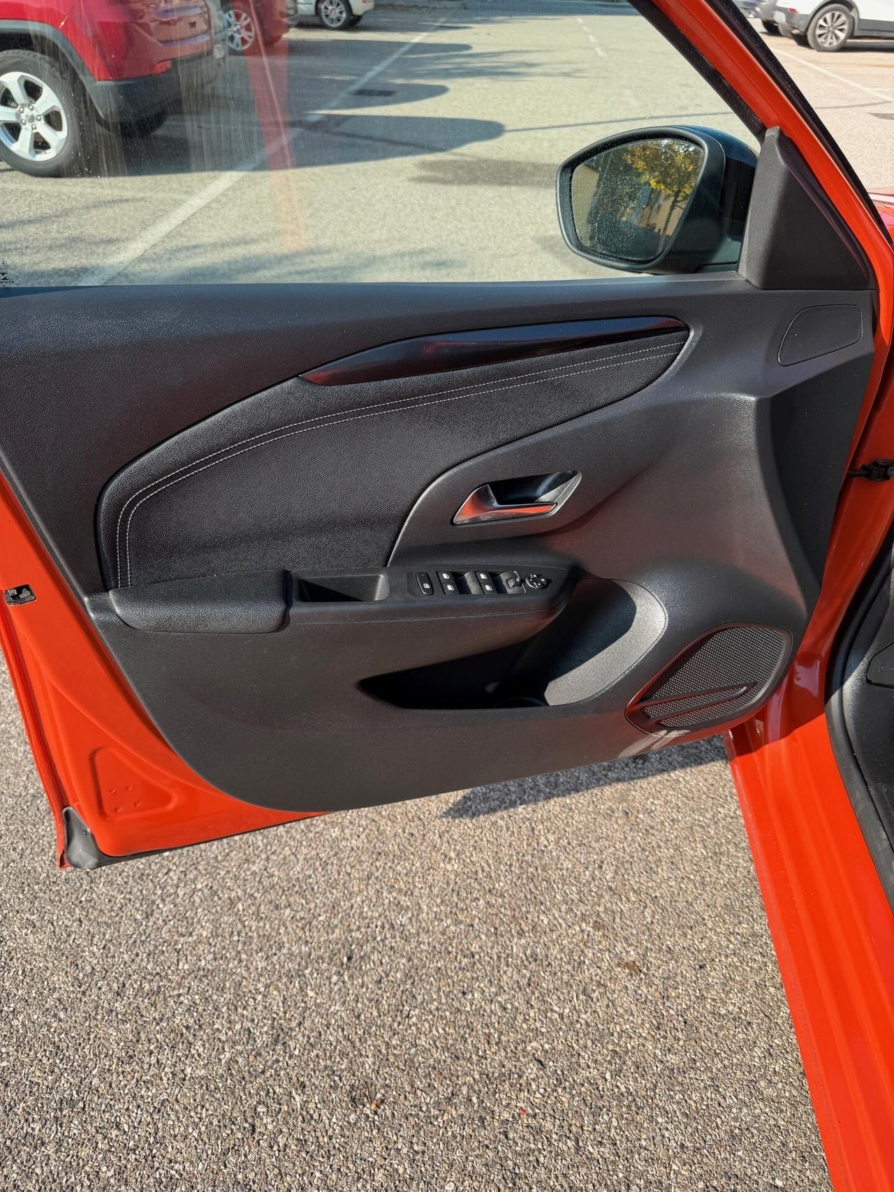 Opel Corsa 1.2 NEOPATENTATI - 12 MESI DI GARANZIA -