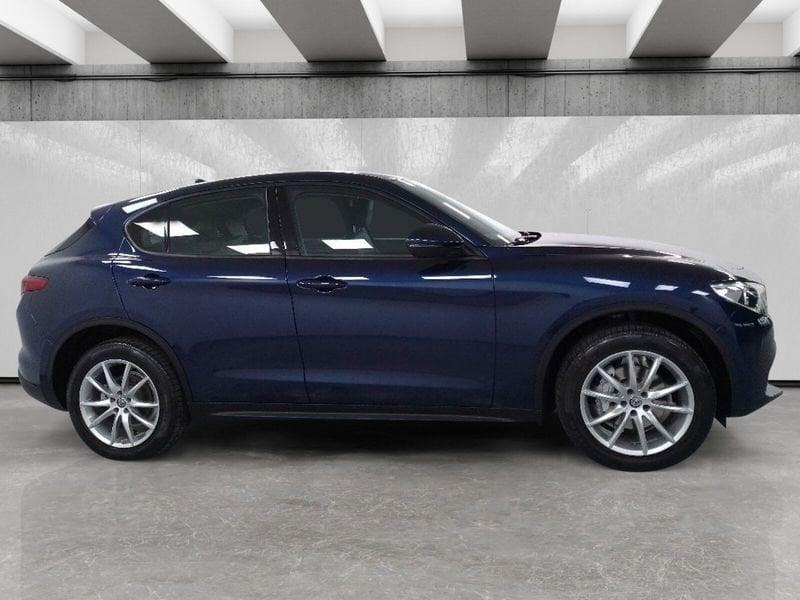 Alfa Romeo Stelvio 2.2 t Executive Q4 210cv auto my19