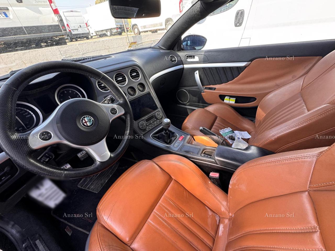 Alfa Romeo Spider 2.2 jts 185cv