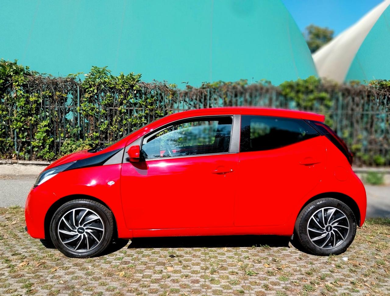 Toyota Aygo 1.0 5 porte x-play