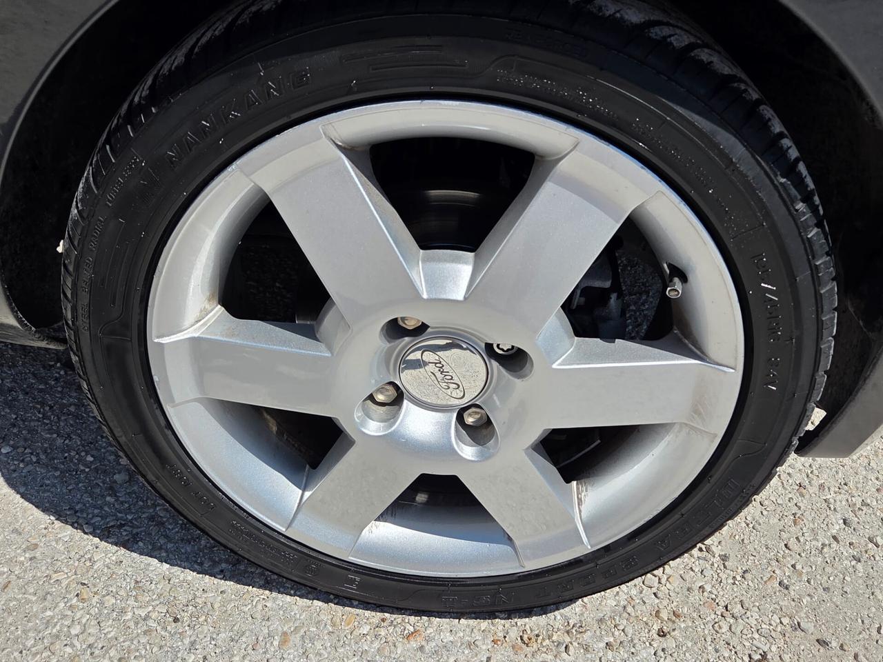 Ford Streetka 1.6 PININFARINA -TARGA ORO-