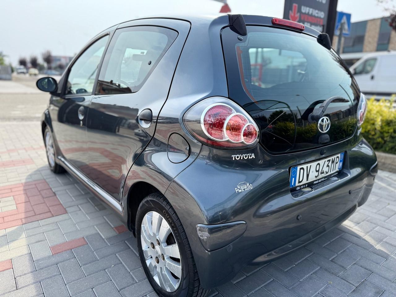Toyota Aygo 1.0 12V VVT-i 5 porte NEOPATENTATI