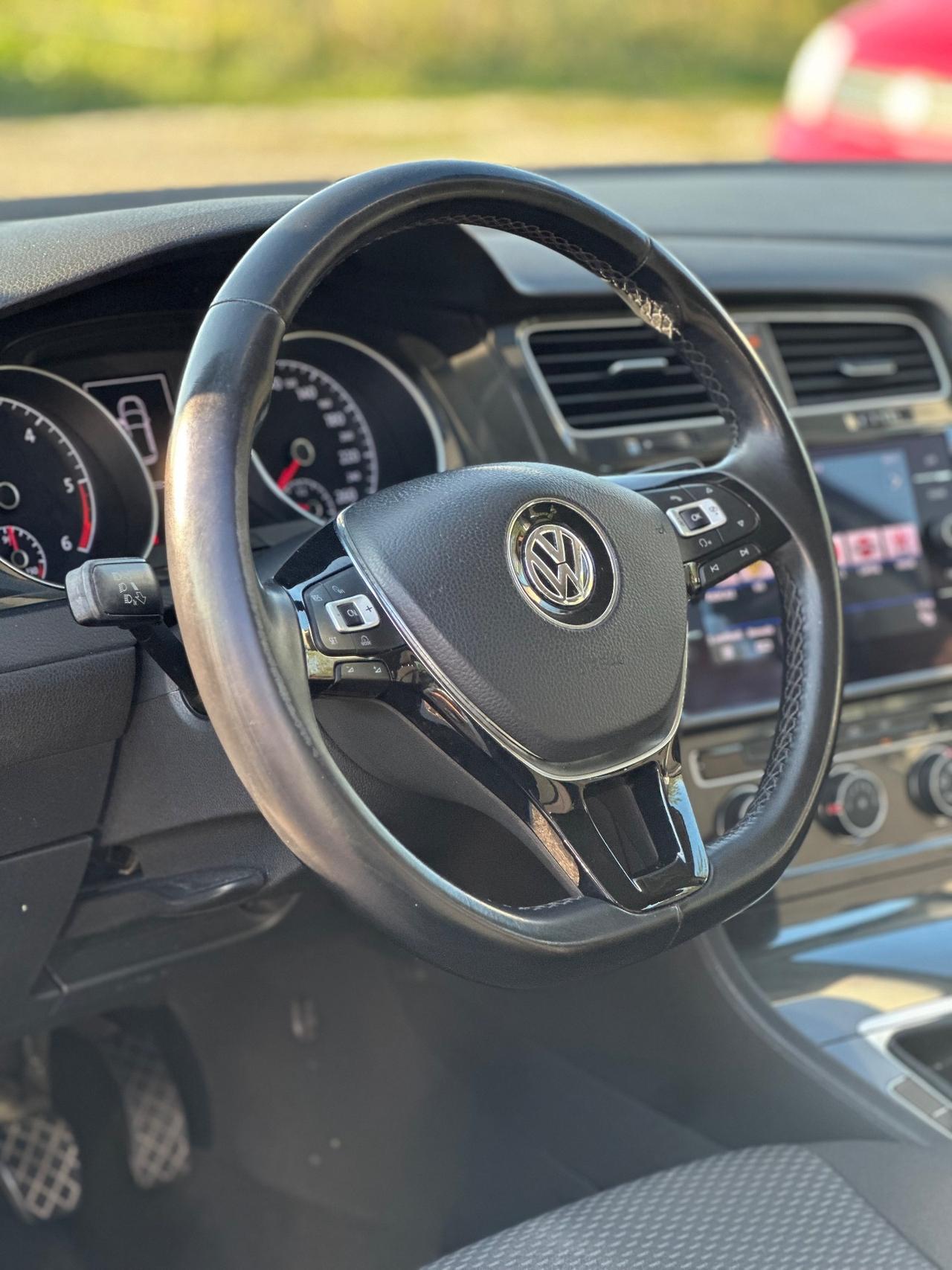 Volkswagen Golf 1.6 TDI OK NEOPATENTATI