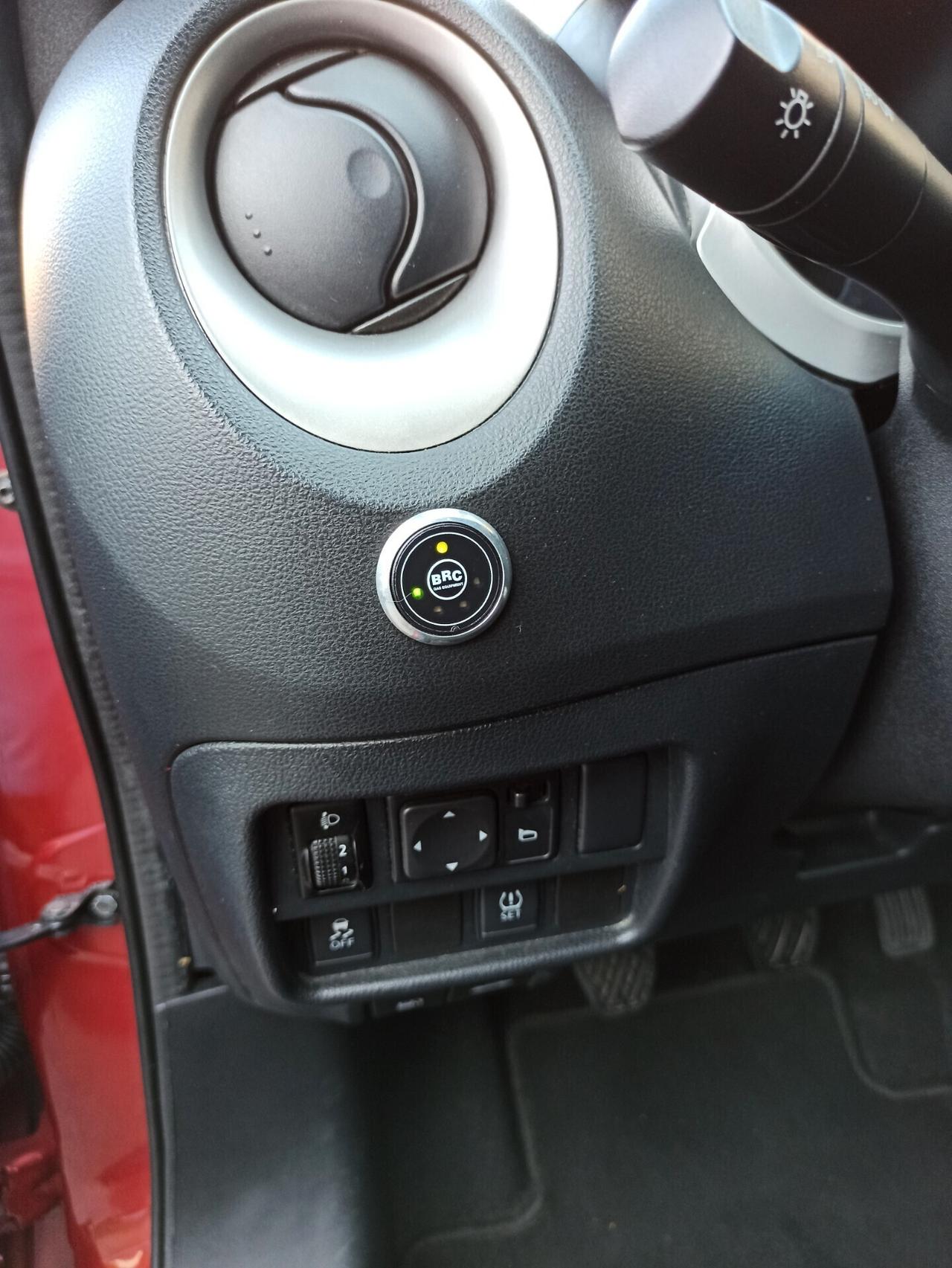 Nissan Juke 1.6 GPL Eco Acenta