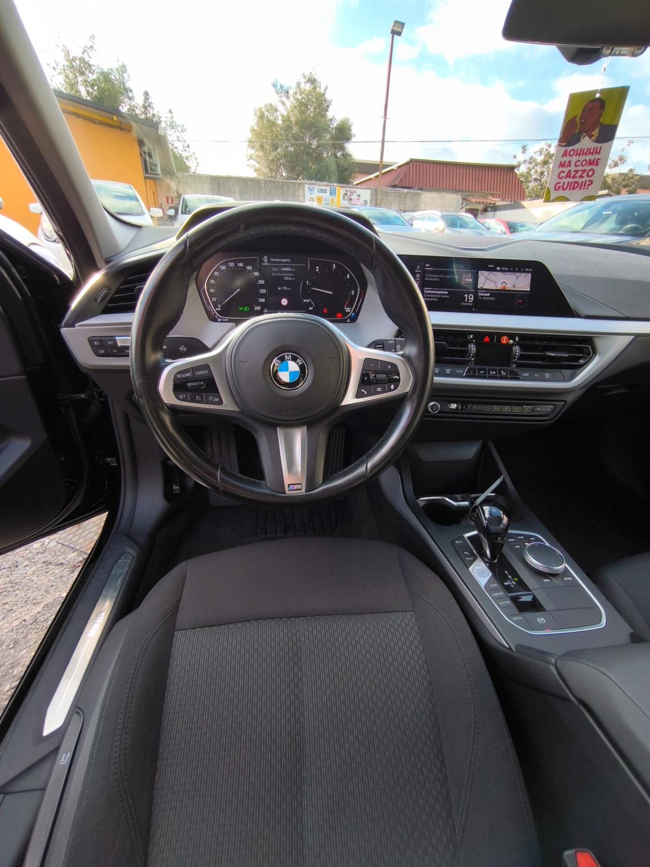 Bmw 118 118d 5p. Luxury