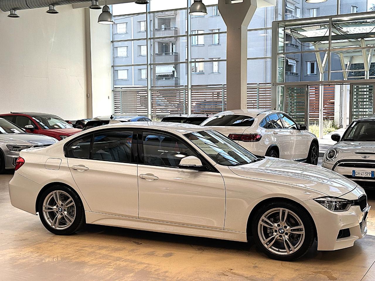 BMW 330 e Msport auto-LED-18"-Telecamera-Navi