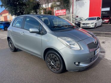 TOYOTA - Yaris - 1.3 5p. Navi