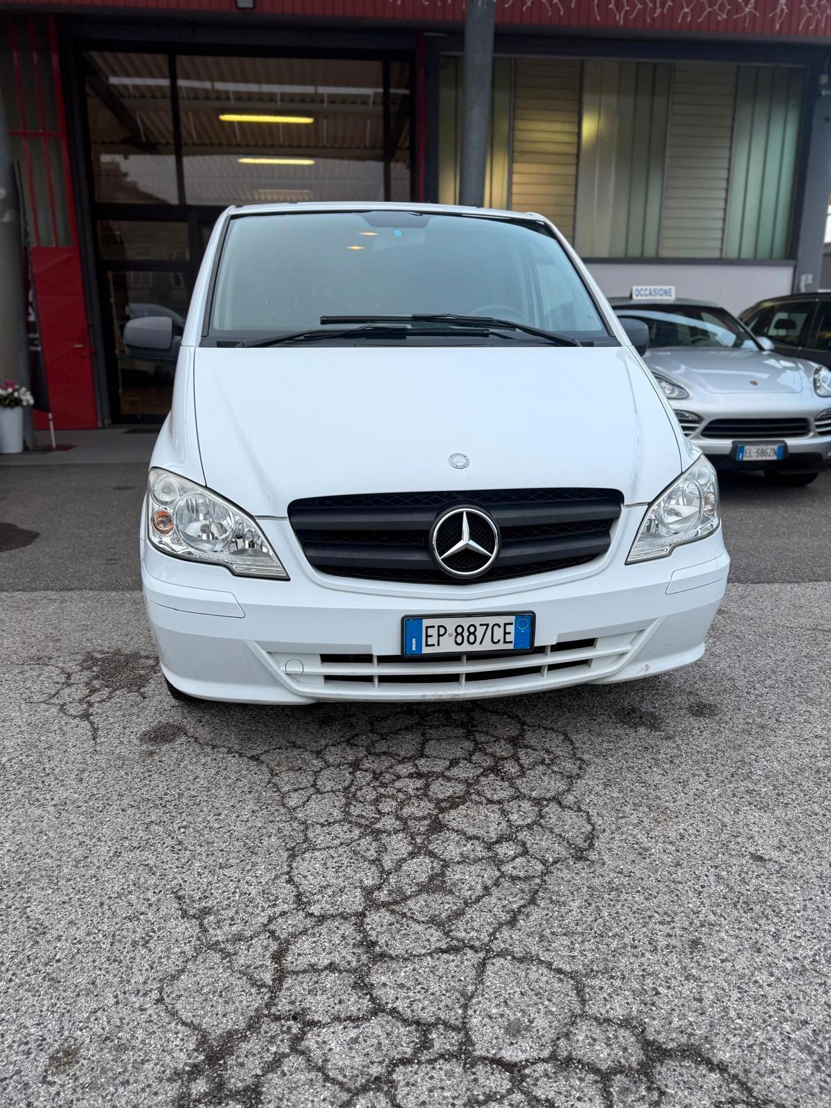 Mercedes-Benz Vito 2.2 Vito 2.2 113 CDI Mixto Vetrato Long 6 POSTI