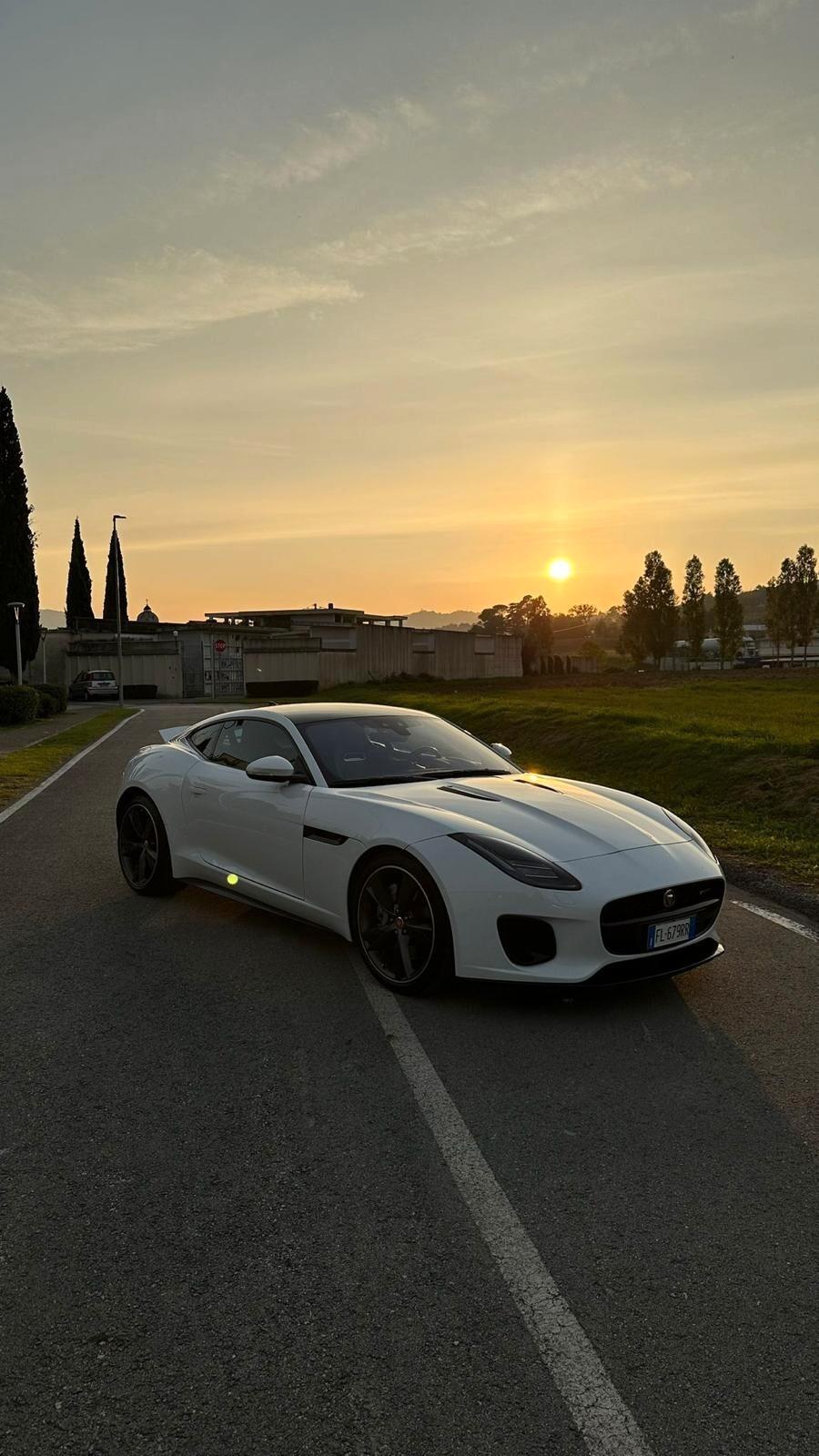 Jaguar F-Type 2.0 aut. Convertibile R-Dynamic