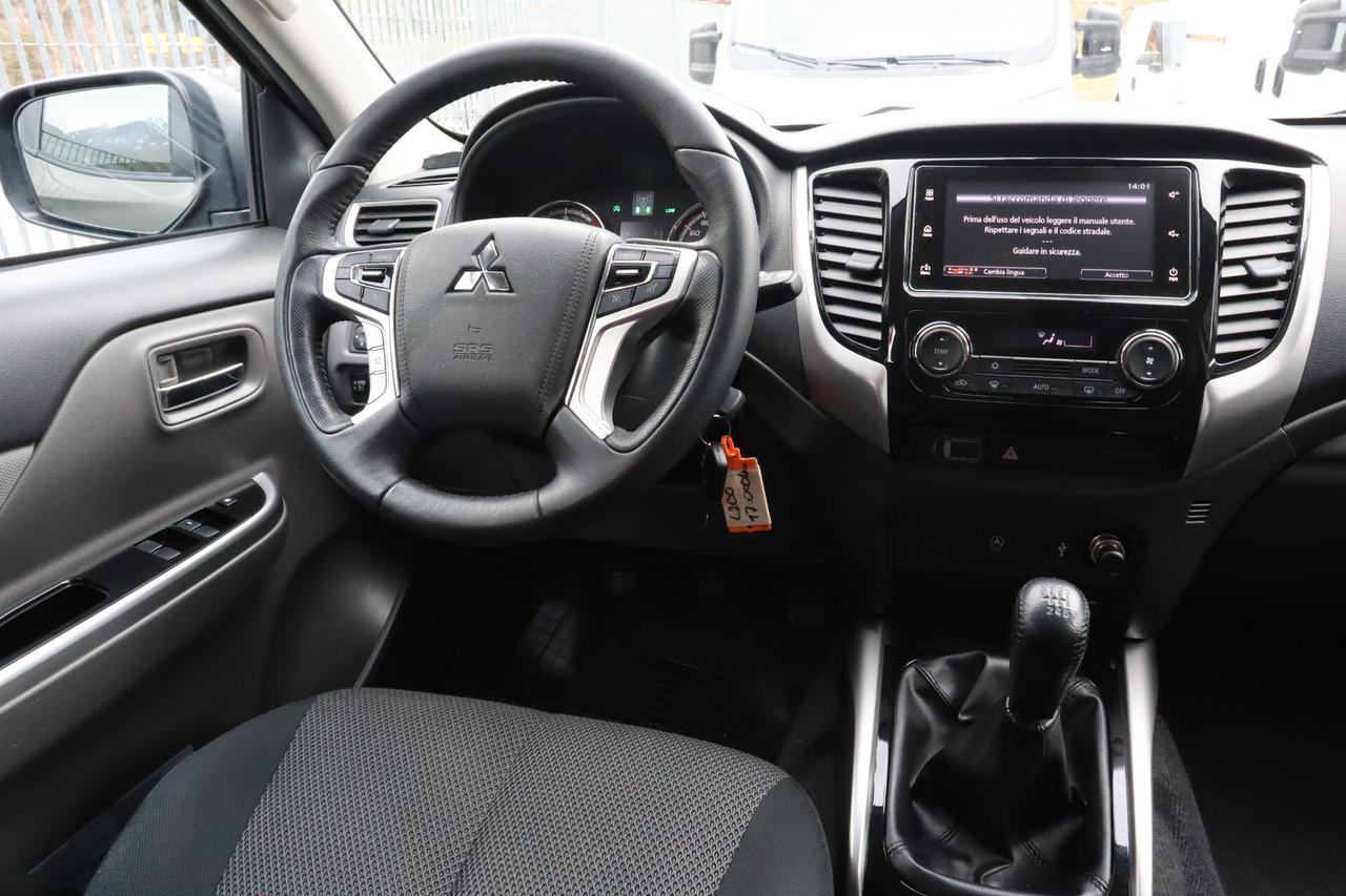 Mitsubishi L200 2.4 DI-D 180 CV DoCab solo 17500 KM