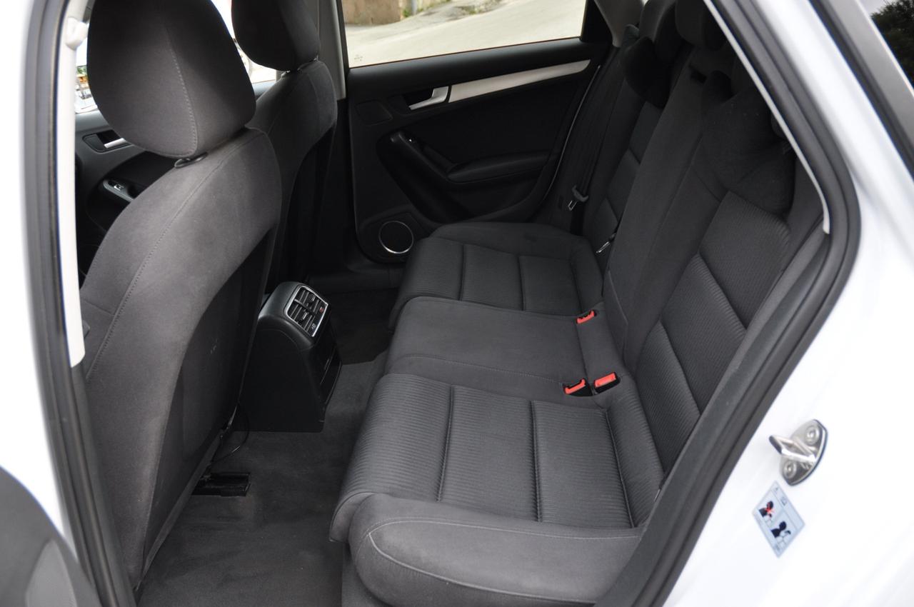 Audi A4 Avant 2.0 TDI Quattro S-Line S-Tronic