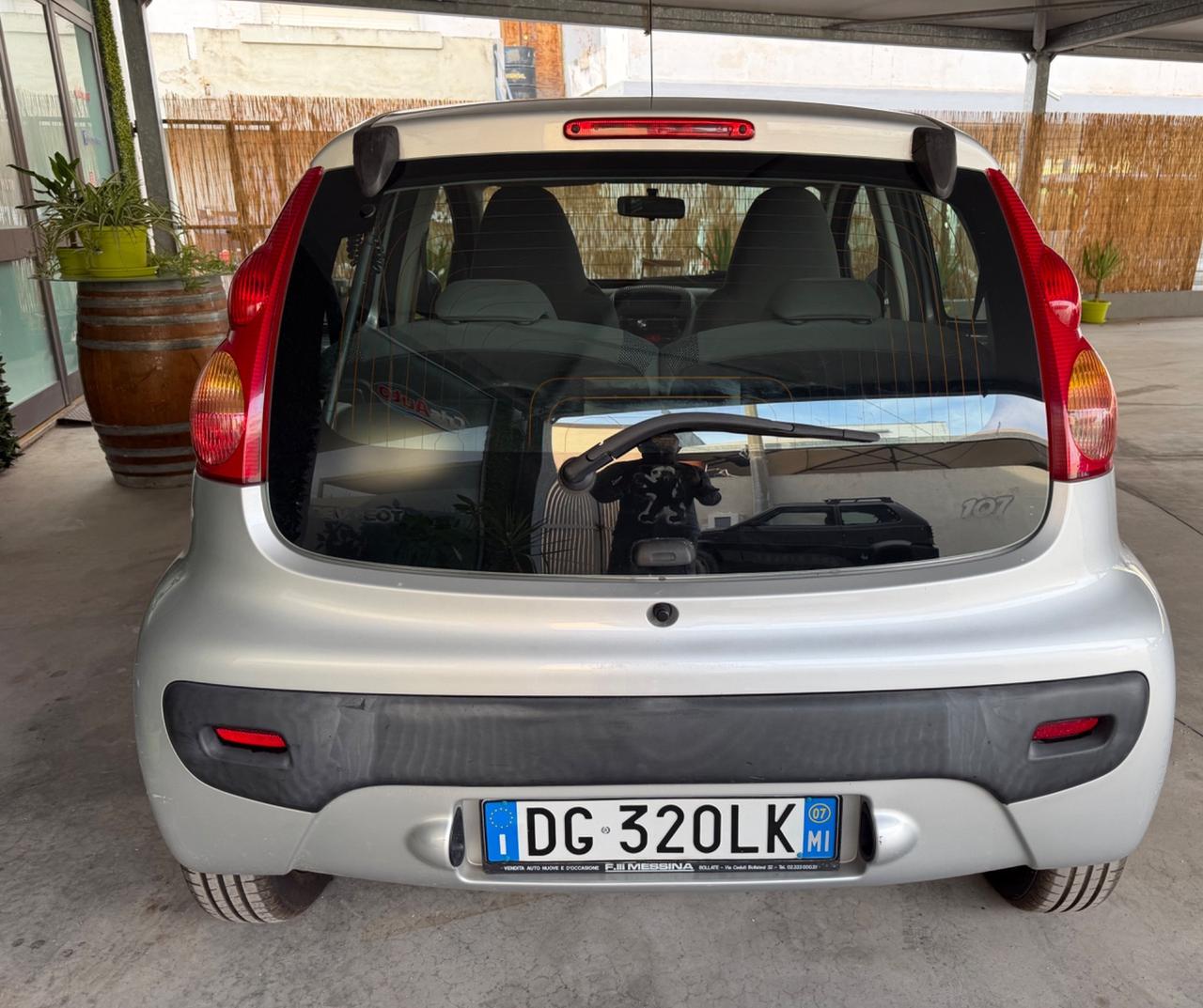 Peugeot 107 1.0 68CV 5p. Plaisir