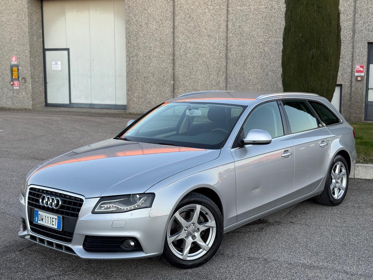 Audi A4 Avant 2.0 TDI 143CV Automatico