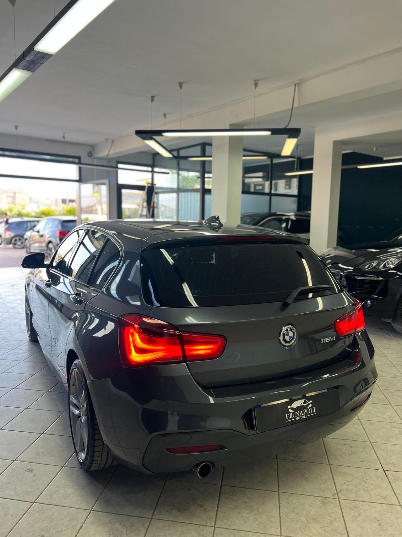 Bmw 118 118d 5p. Msport
