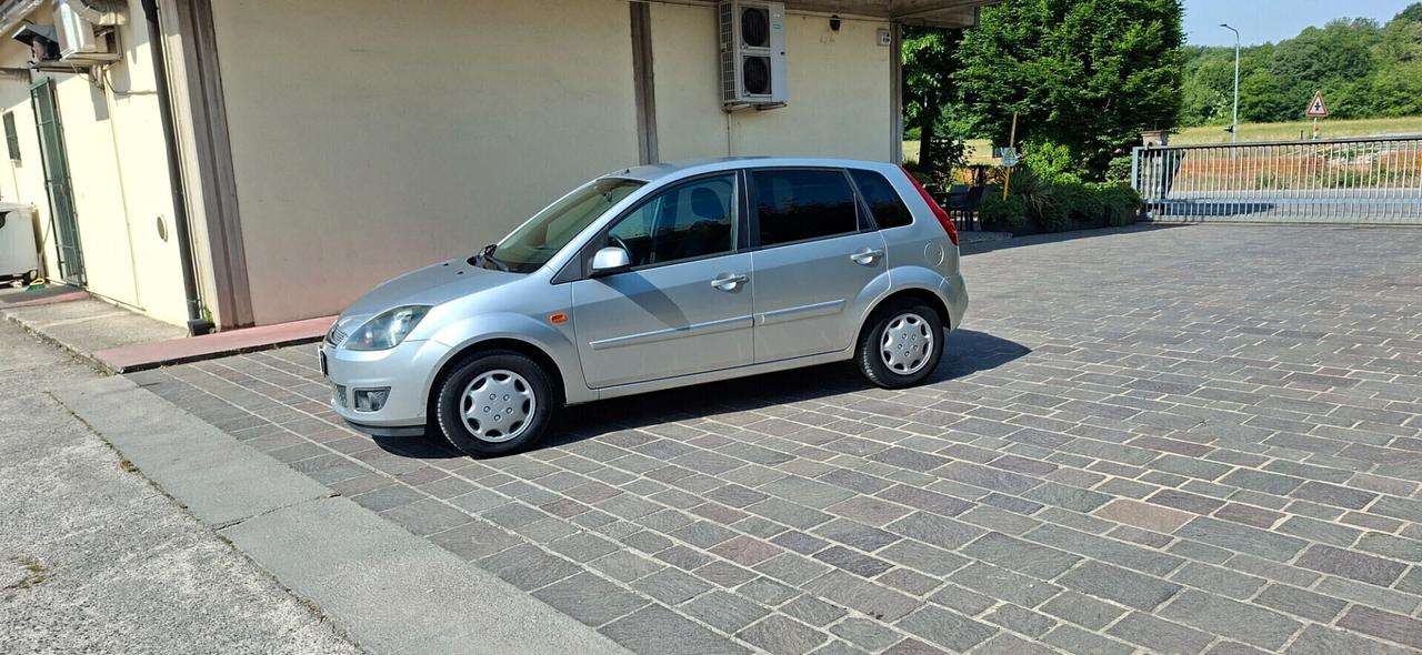 Fiesta 1.2 5p. Ghia Ideale X Neopatentati KM 115000
