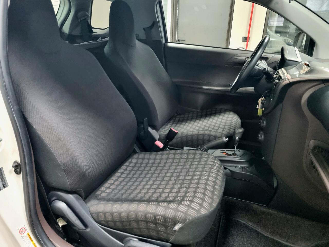 TOYOTA iQ 1.0 VVT 68CV MULTIDRIVE AUTOMATIC