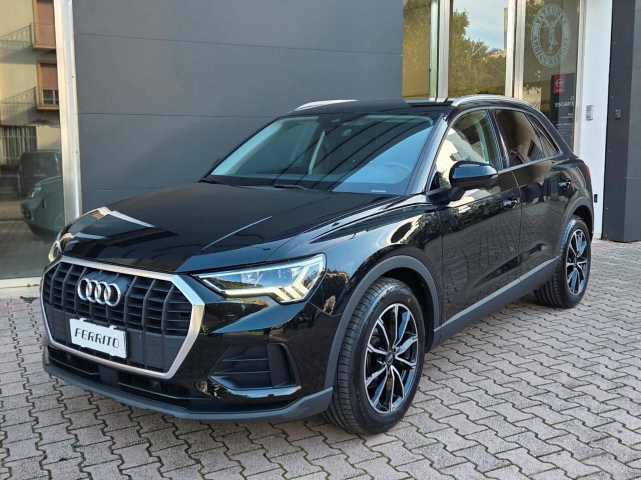 Audi Q3 35 TDI S tronic 150 cv Business