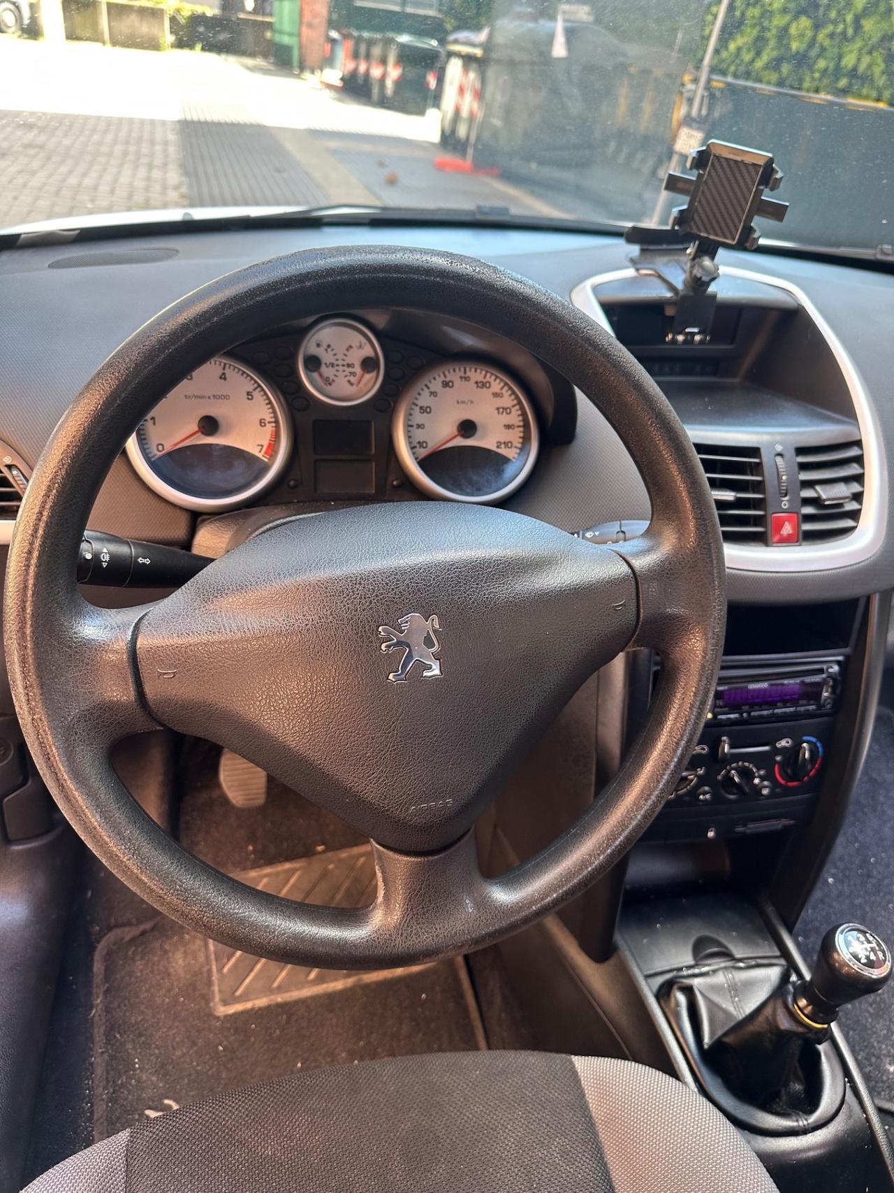 Peugeot 207 1.4 88CV 5p. ONE Line