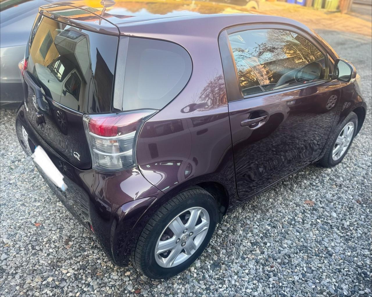 Toyota iQ 1.0 benzina automatica 4 posti
