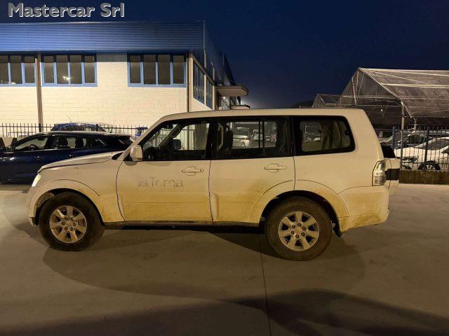 MITSUBISHI Pajero Pajero IV 2007 3.2 cr Instyle 5p auto - FD474XX