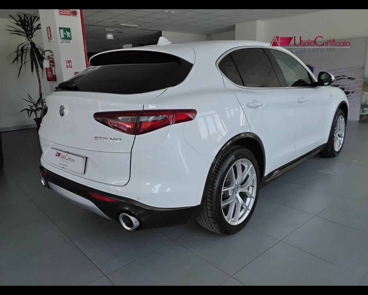 ALFA ROMEO Stelvio 2.2 Turbodiesel 210 CV AT8 Q4 Ti