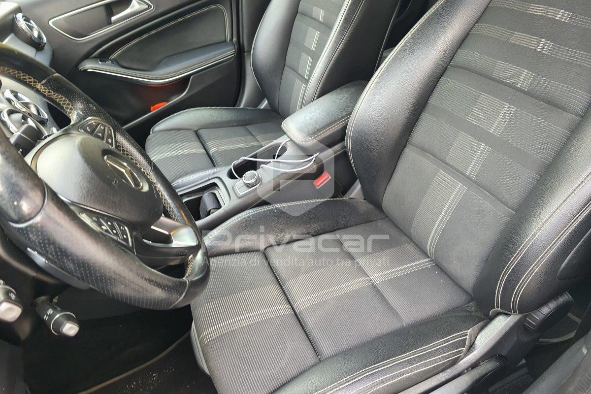 MERCEDES GLA 220 d Automatic 4Matic Premium