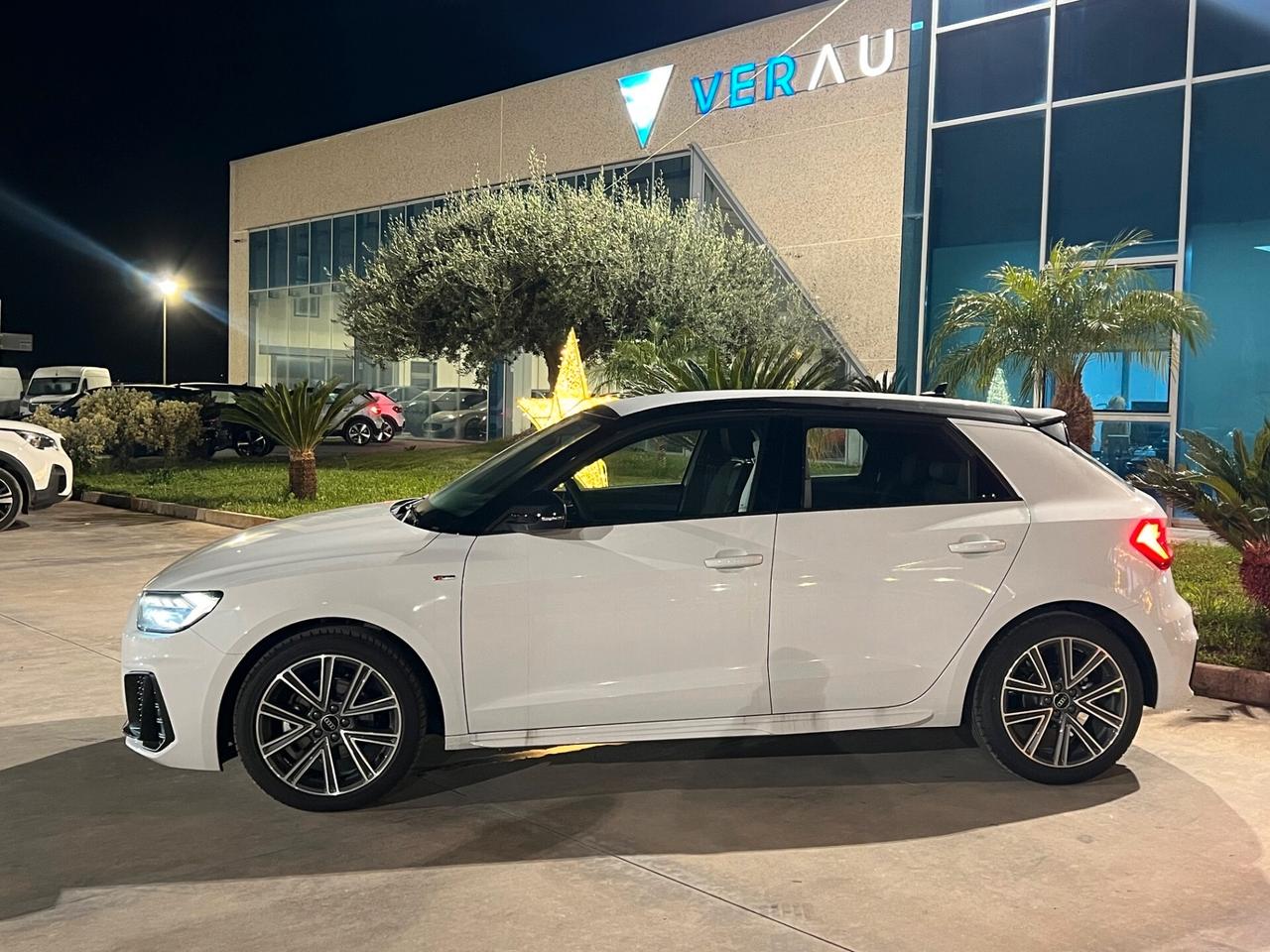 Audi A1 Spb 30 SLine possibilità noleggio no scoring