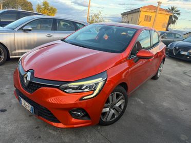 Renault Clio dCi 8V 90 CV EDC 5 porte Moschino Intens