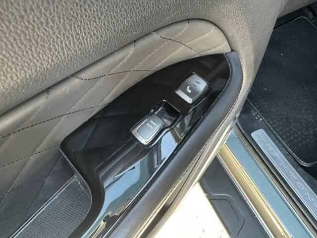 SSANGYONG REXTON FULL OPTIONAL 2.2 4WD Icon aut.