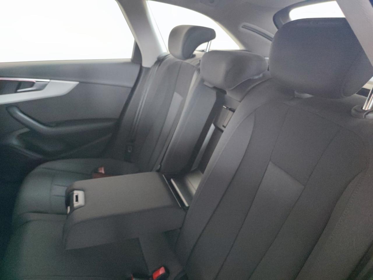 Audi A4 Avant 35 TDI/163 CV S tronic Business Sport