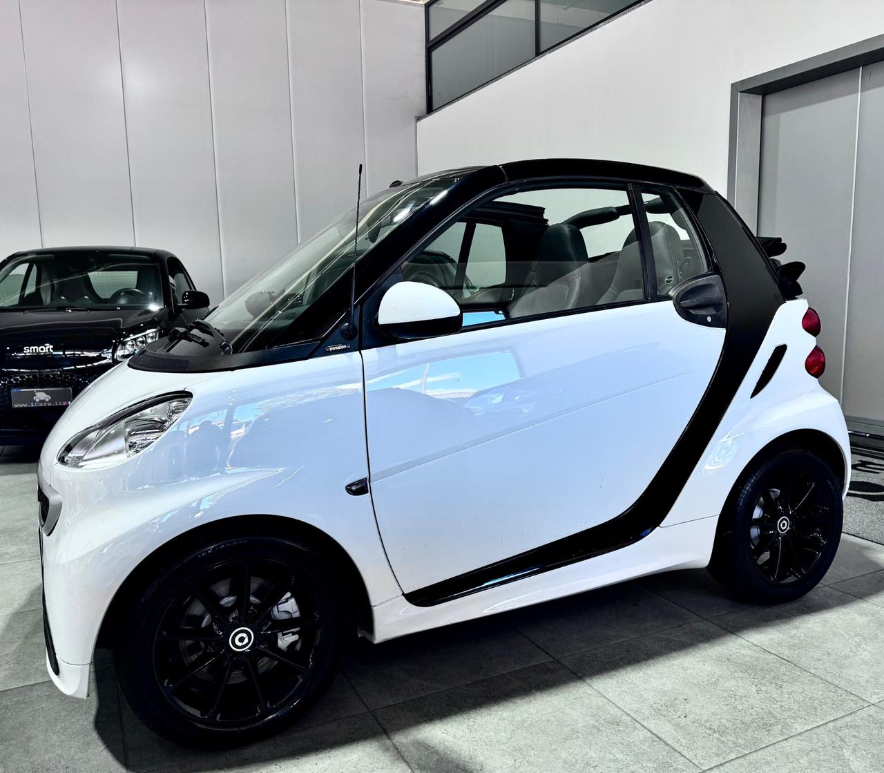 Smart Fortwo Cabrio 800 cdi 54CV Passion