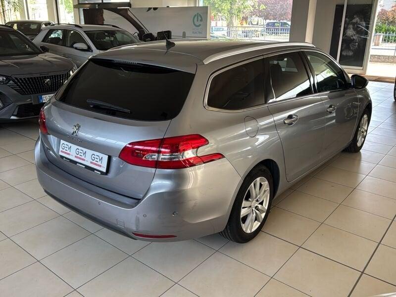 Peugeot 308 1.6 e-HDi 115cv Allure Cinghia Distrib. e Frizione Nuove Gancio Traino