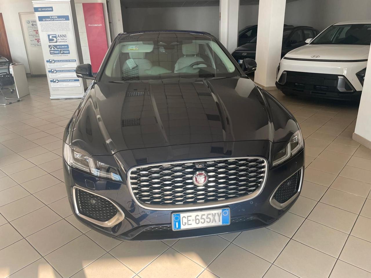 Jaguar XF 2.0 D 204 CV AWD aut. R-Dynamic HSE