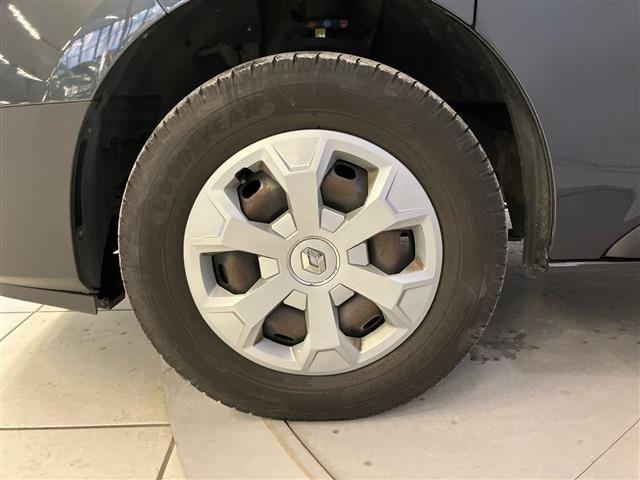 RENAULT Trafic passenger 2.0 Blue dci 110cv L2H1 Zen