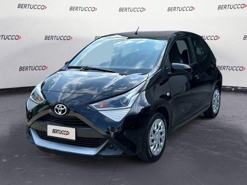 Toyota Aygo Connect 1.0 VVT-i 72 CV 5 porte x-play