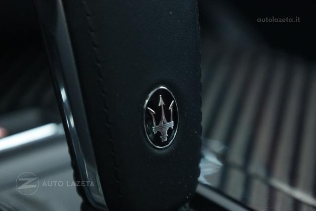 MASERATI Quattroporte V8 580 CV Trofeo