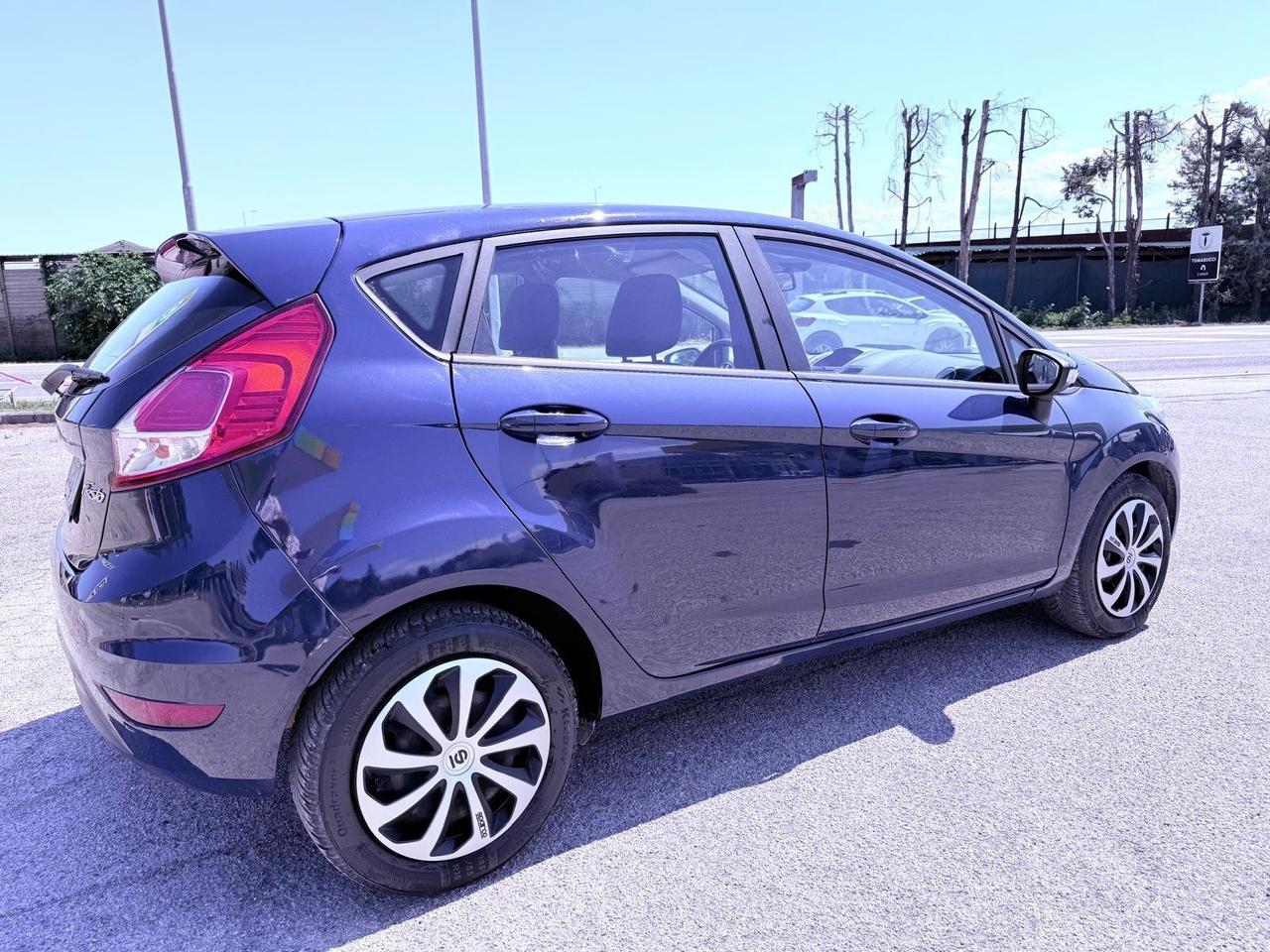Ford Fiesta 1.4 5 porte Bz.- GPL Ok neopatentati