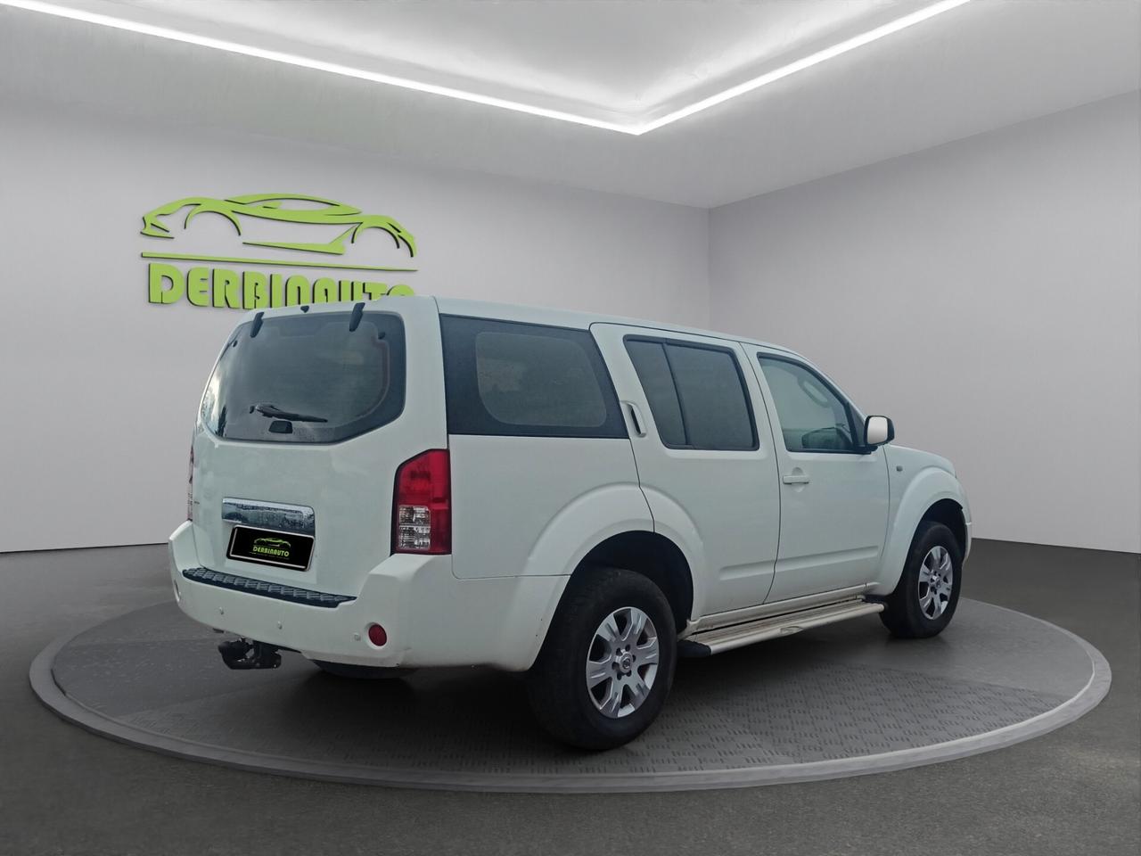 Nissan Pathfinder 2.5 dCi XE