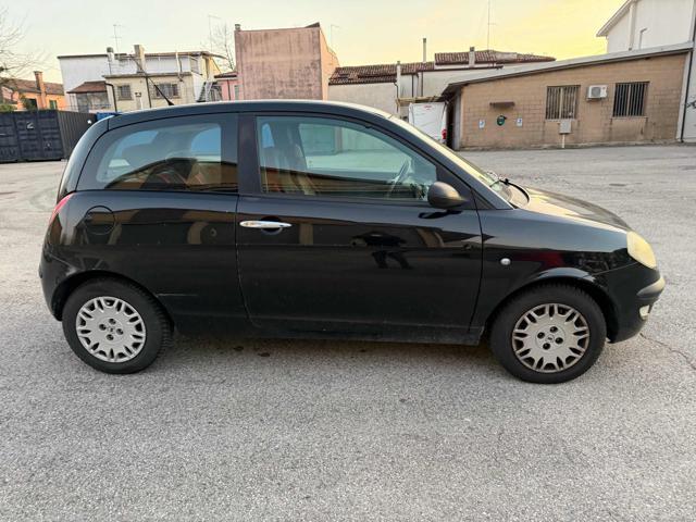 LANCIA Ypsilon 1.2 senza nessun lavoro da fare